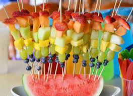 PINCHOS DE FRUTAS